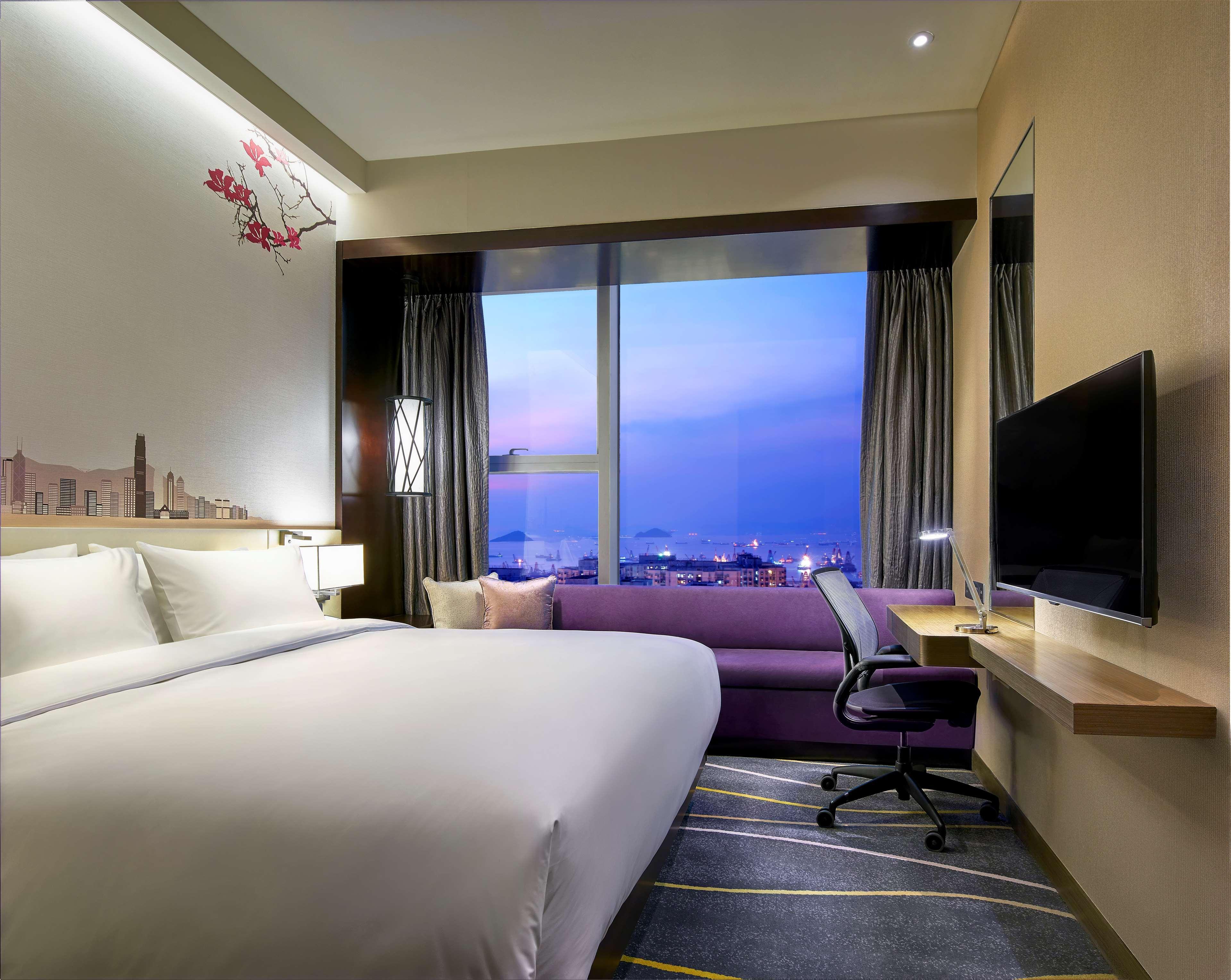 Hilton Garden Inn Hong Kong Mongkok Екстериор снимка