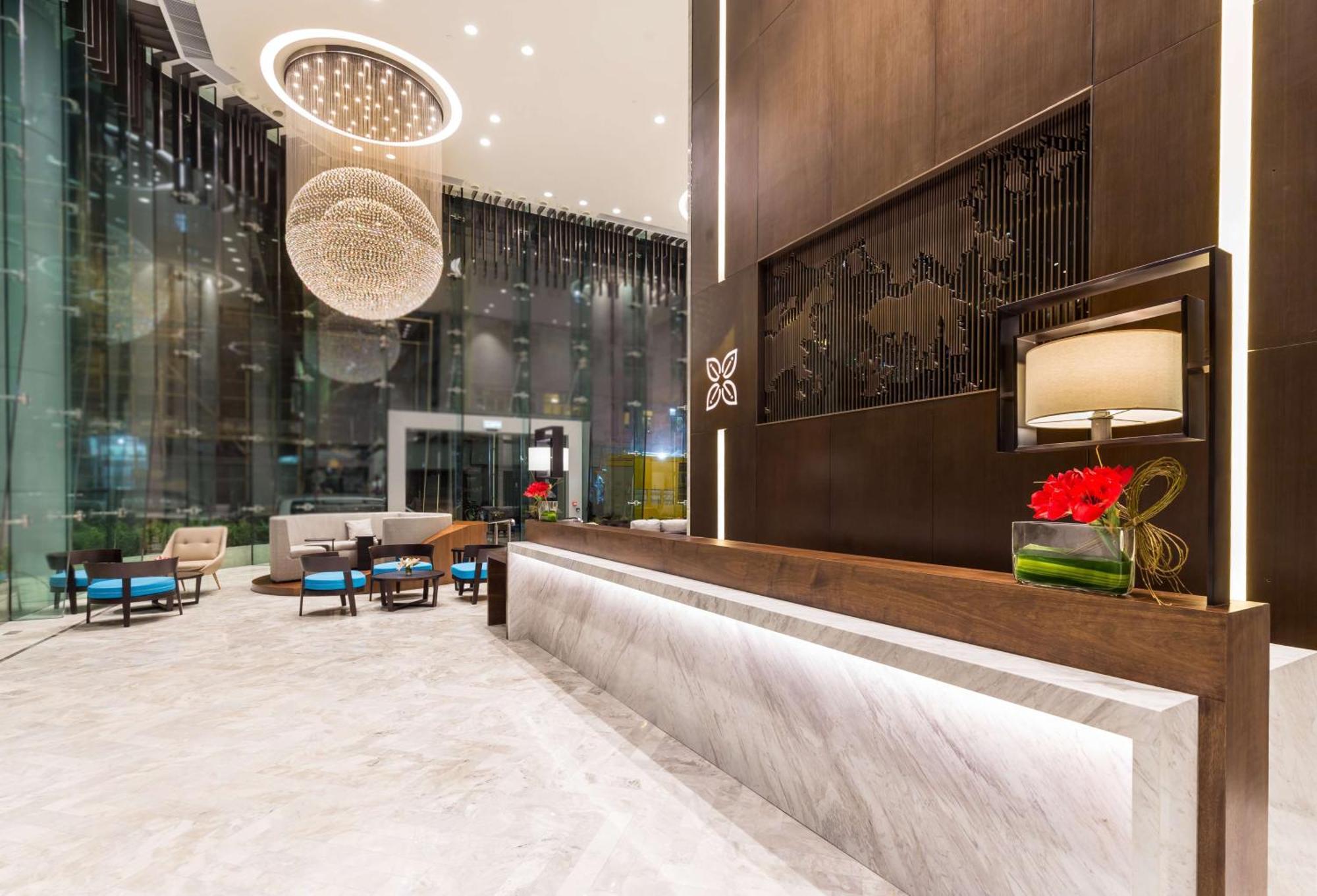 Hilton Garden Inn Hong Kong Mongkok Екстериор снимка