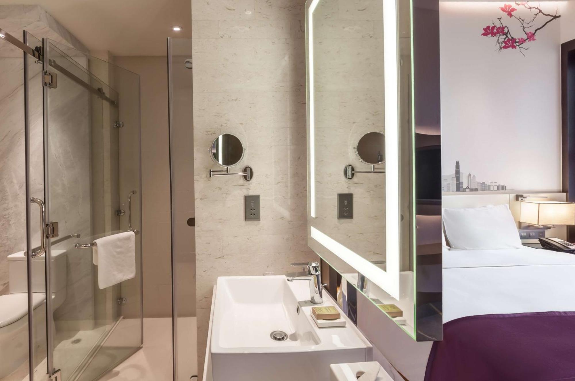 Hilton Garden Inn Hong Kong Mongkok Екстериор снимка