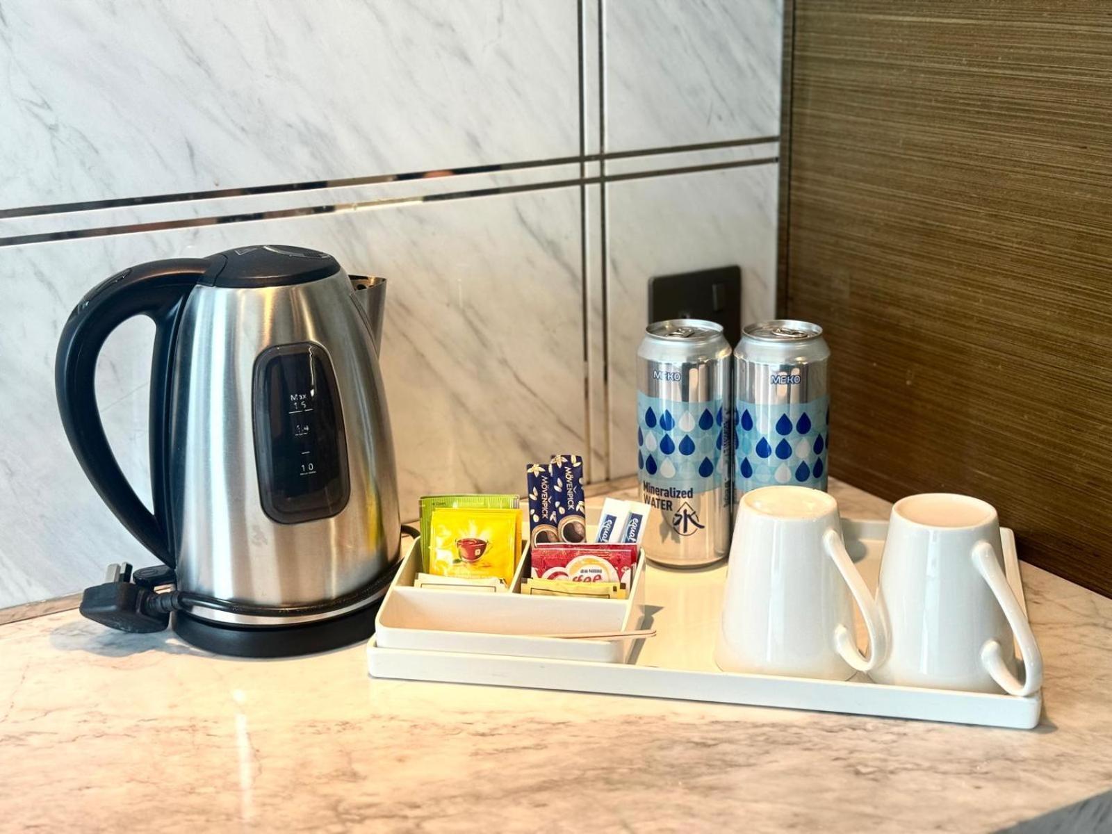 Hilton Garden Inn Hong Kong Mongkok Екстериор снимка
