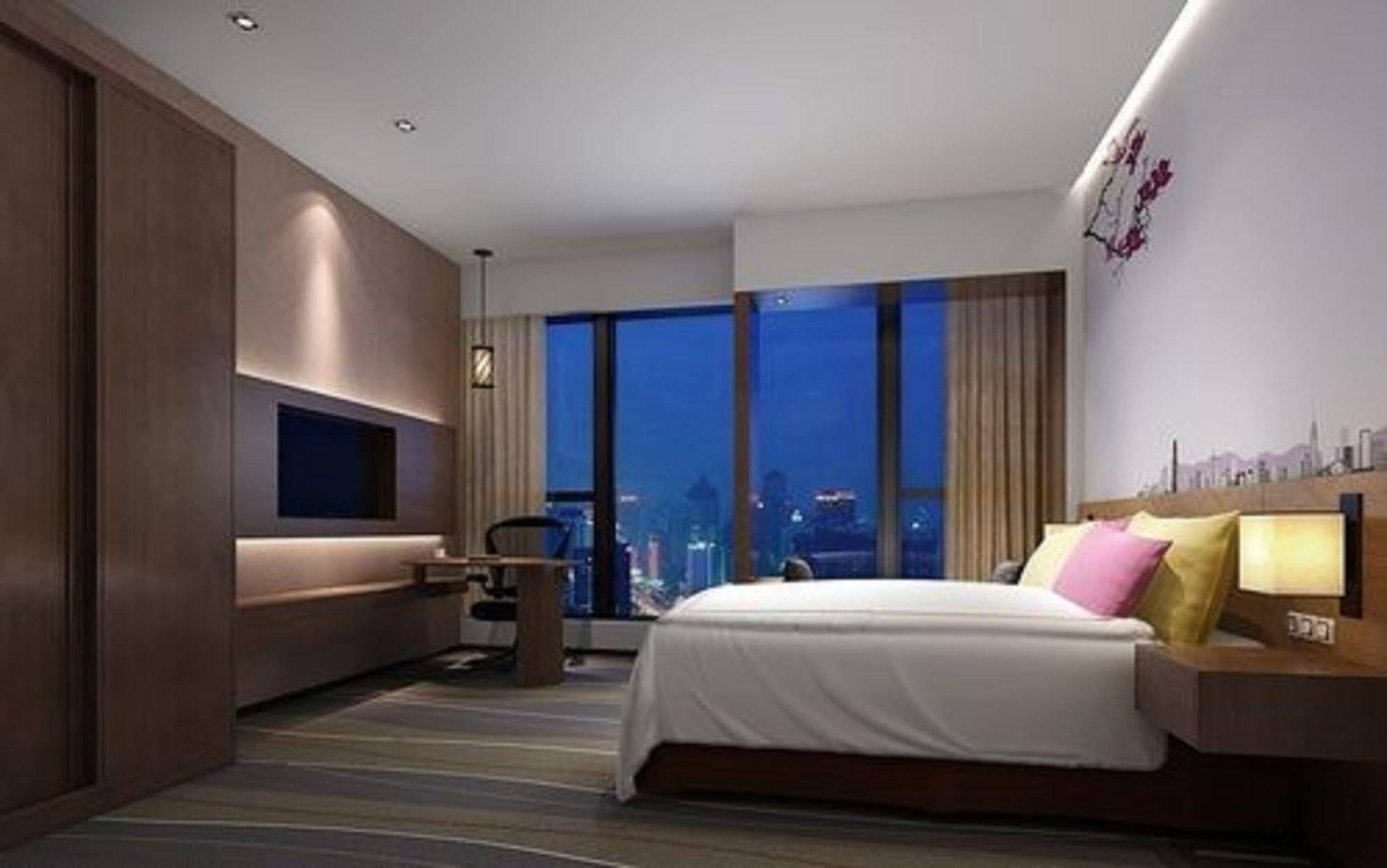 Hilton Garden Inn Hong Kong Mongkok Екстериор снимка