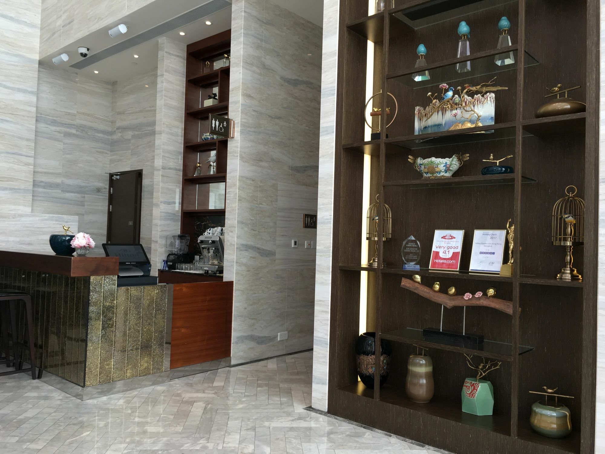 Hilton Garden Inn Hong Kong Mongkok Екстериор снимка